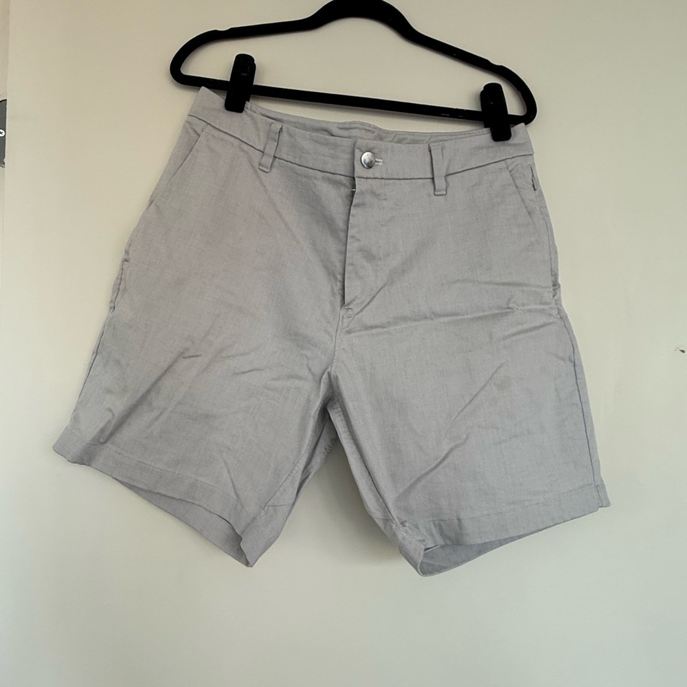 Lululemon, Men's Short Size 34